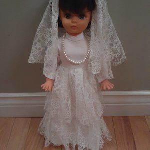 Vintage 1960's Regal Bride doll